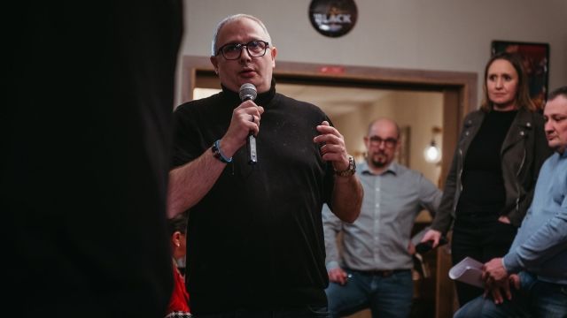 Rencontre à la Brasserie La Lorraine Image de Rencontre à la Brasserie La Lorraine