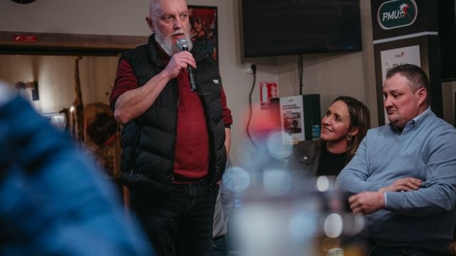 Rencontre à la Brasserie La Lorraine Image de Rencontre à la Brasserie La Lorraine