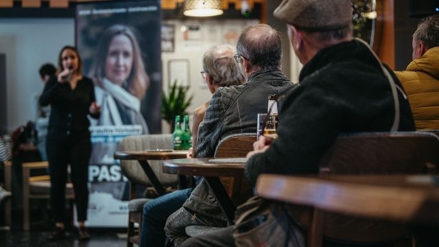 Image de Rencontre au Café Komisere