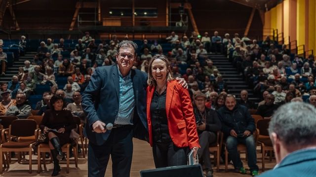 Image de Un immense merci à toutes et à tous d’être venus nous rencontrer...